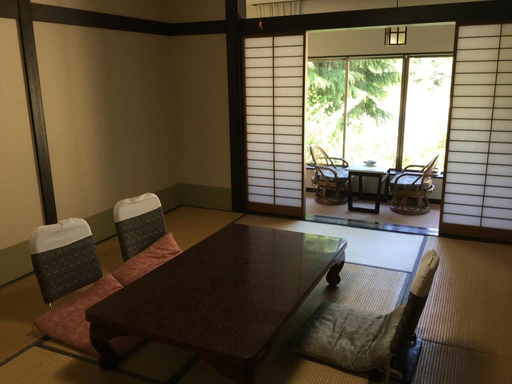 Unryuso Hotel Shinshiro Exterior photo